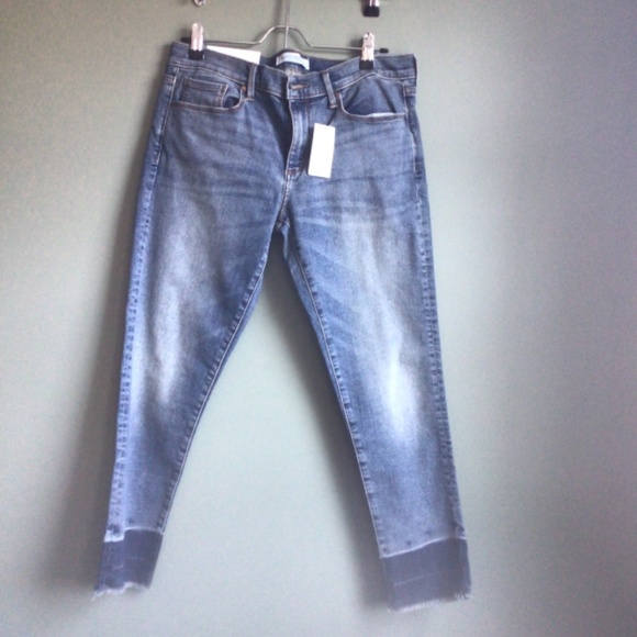NWT Ladies Skinny Crop mid Blue jeans sz petite 30 with 25” inseam - Picture 4 of 12